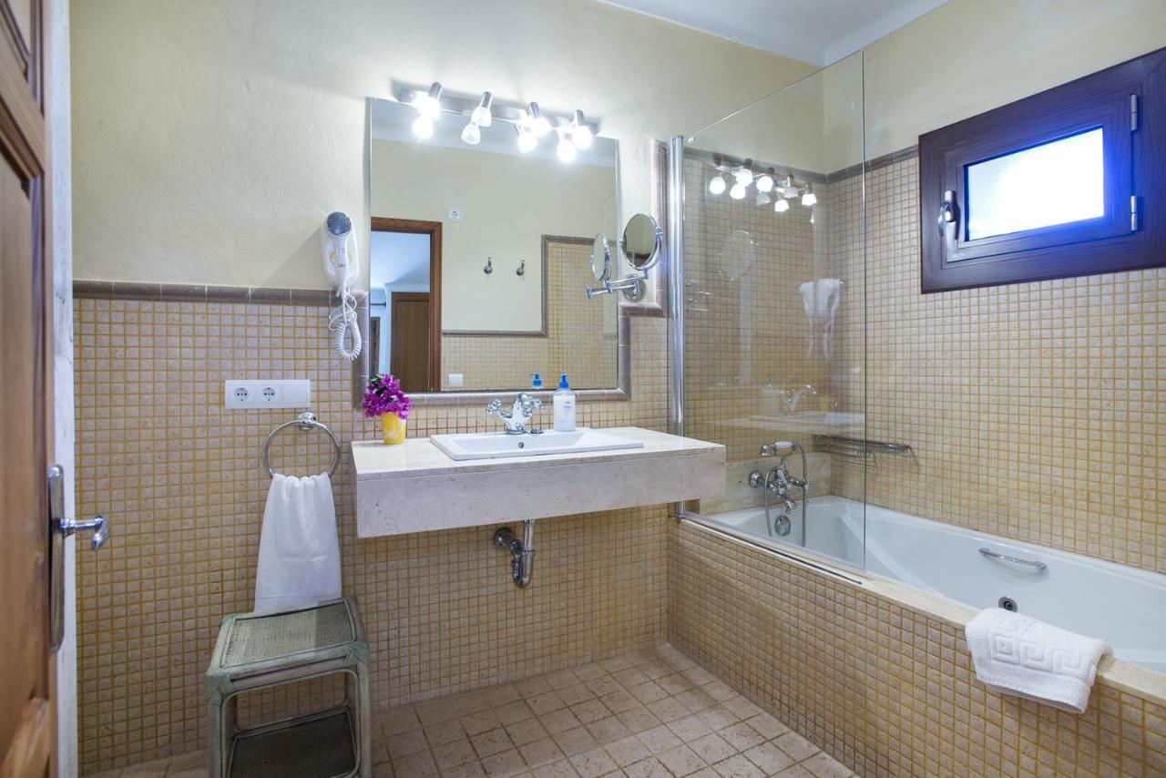 פוינסה Owl Booking Villa Pau - Fantastic Views מראה חיצוני תמונה
