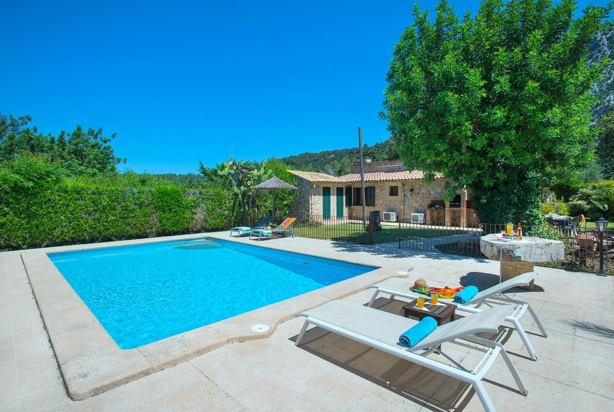 פוינסה Owl Booking Villa Pau - Fantastic Views מראה חיצוני תמונה